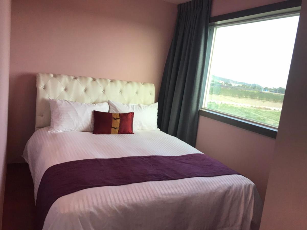 Emaly Homestay T'ai-tung Exterior foto